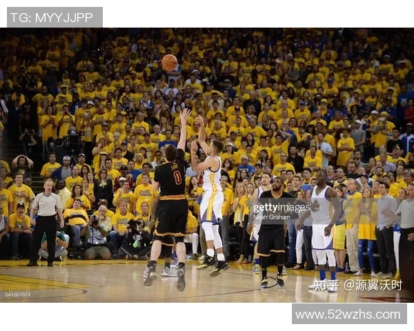 2016年NBA西部决赛首场回顾雷霆对战勇士精彩录像分析与解读